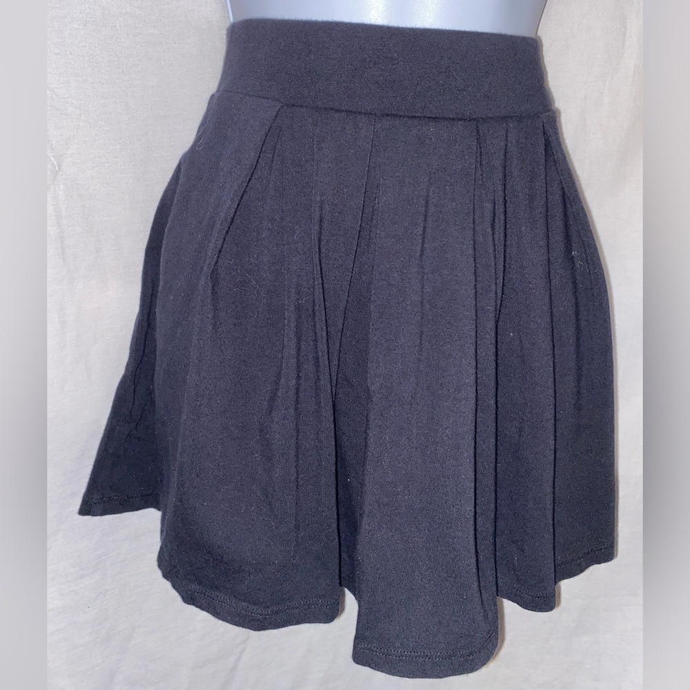 Girl’s size 10/12 TOTAL GIRL skirt